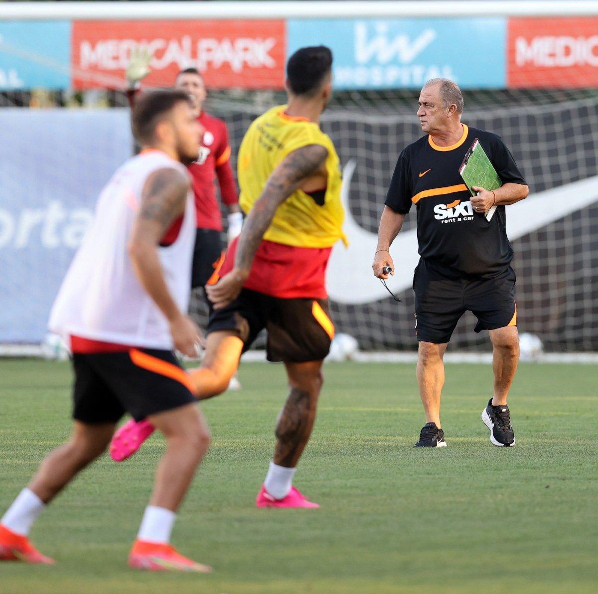 Fatih Terim'in PSV maçı muhtemel 11'i