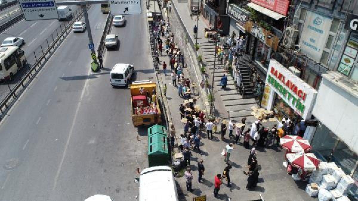 Bahçelievler'de ucuz baklava kuyruğu