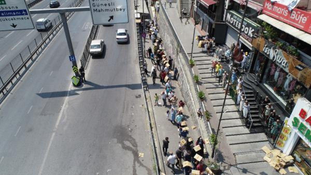 Bahçelievler'de ucuz baklava kuyruğu