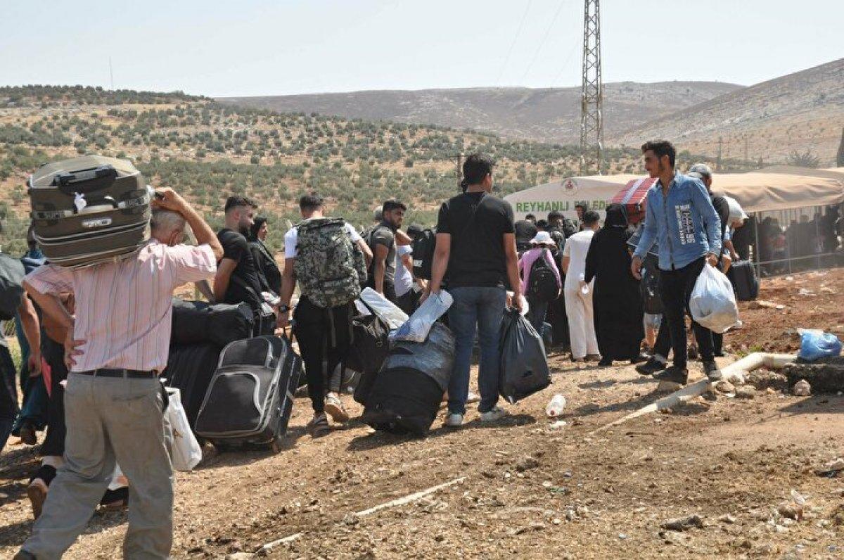 44 bin 220 Suriyeli bayram için ülkesine gitti