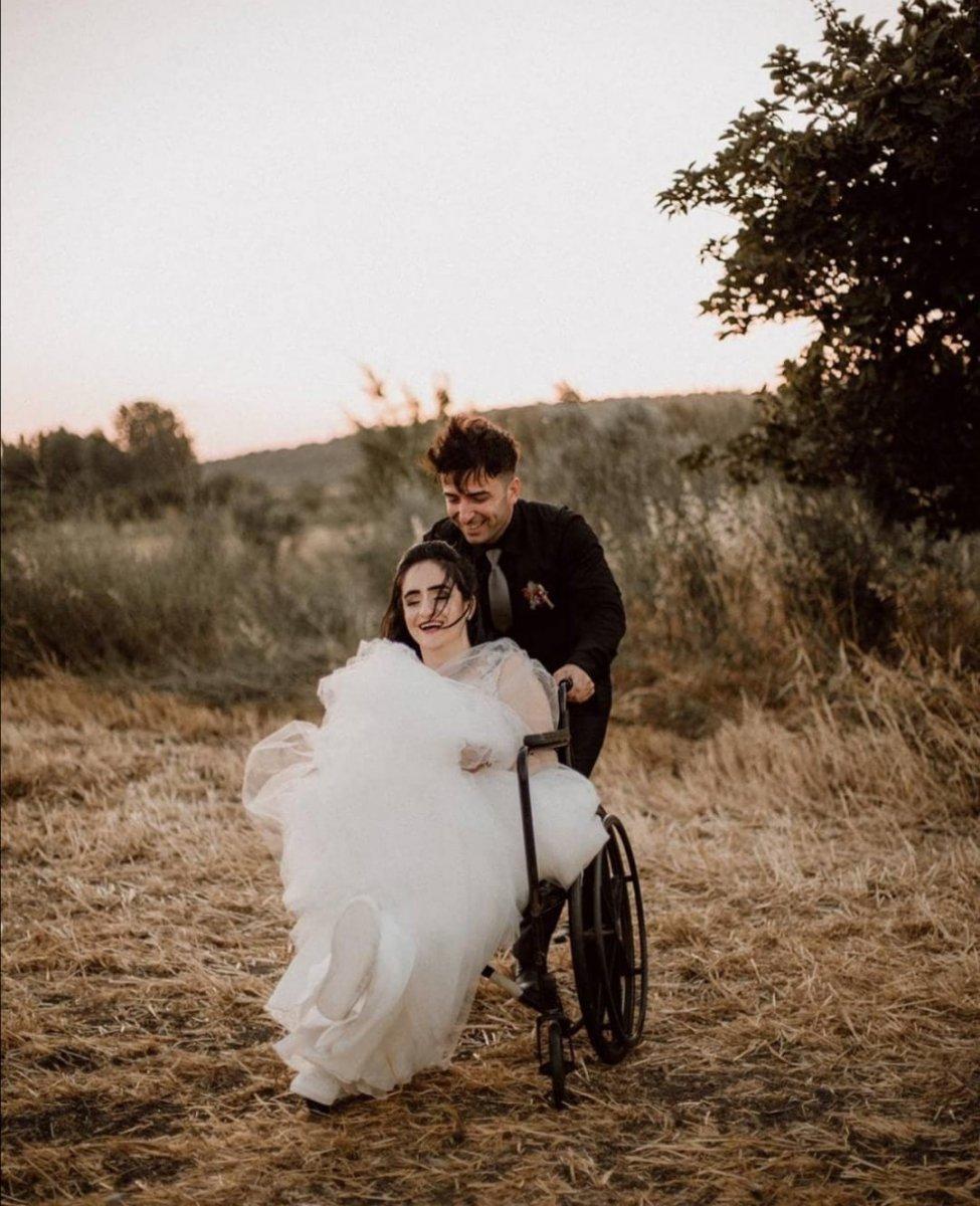 Manisa'da bacaklarını kaybeden Mizgin, en büyük destekçisiyle evlendi