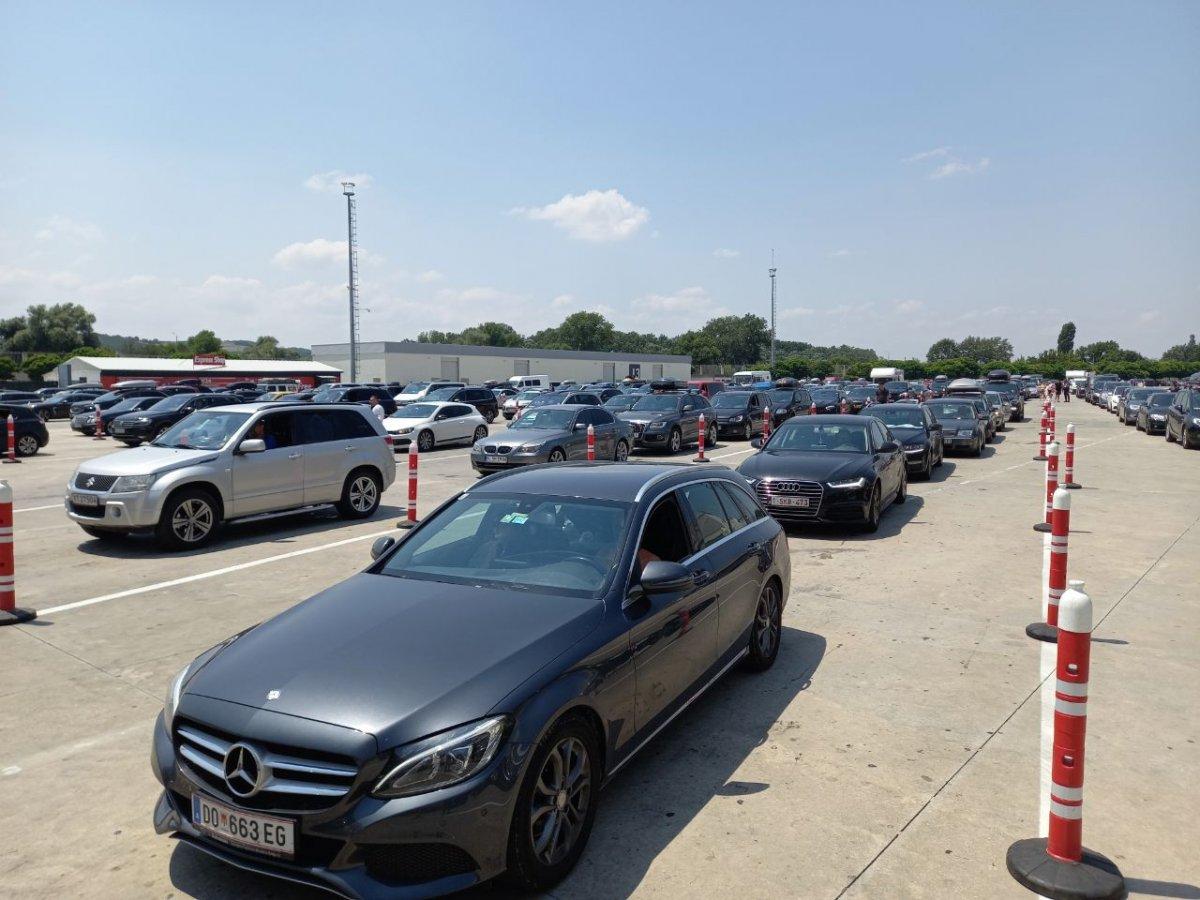 Gurbetçiler memleket yolunda: 713 bin gurbetçi ülkeye giriş yaptı