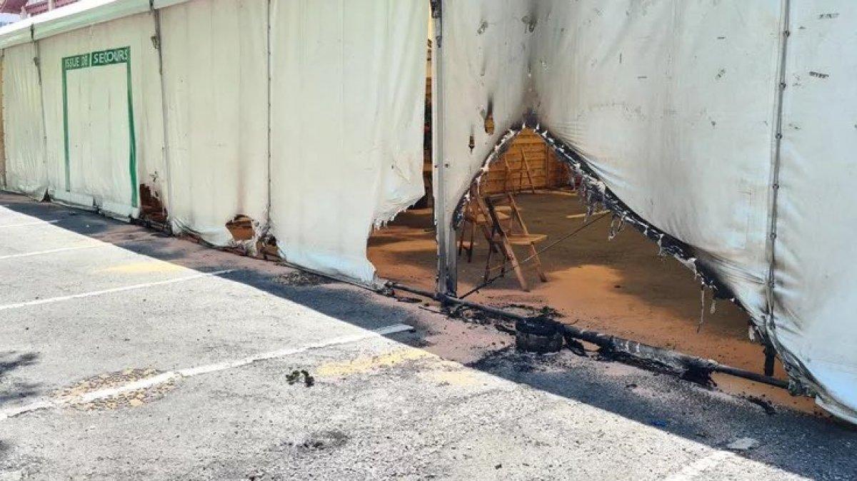 Fransa'da aşı merkezini kundakladılar