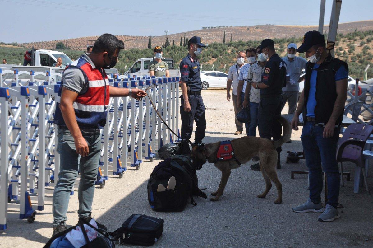 44 bin 220 Suriyeli bayram için ülkesine gitti