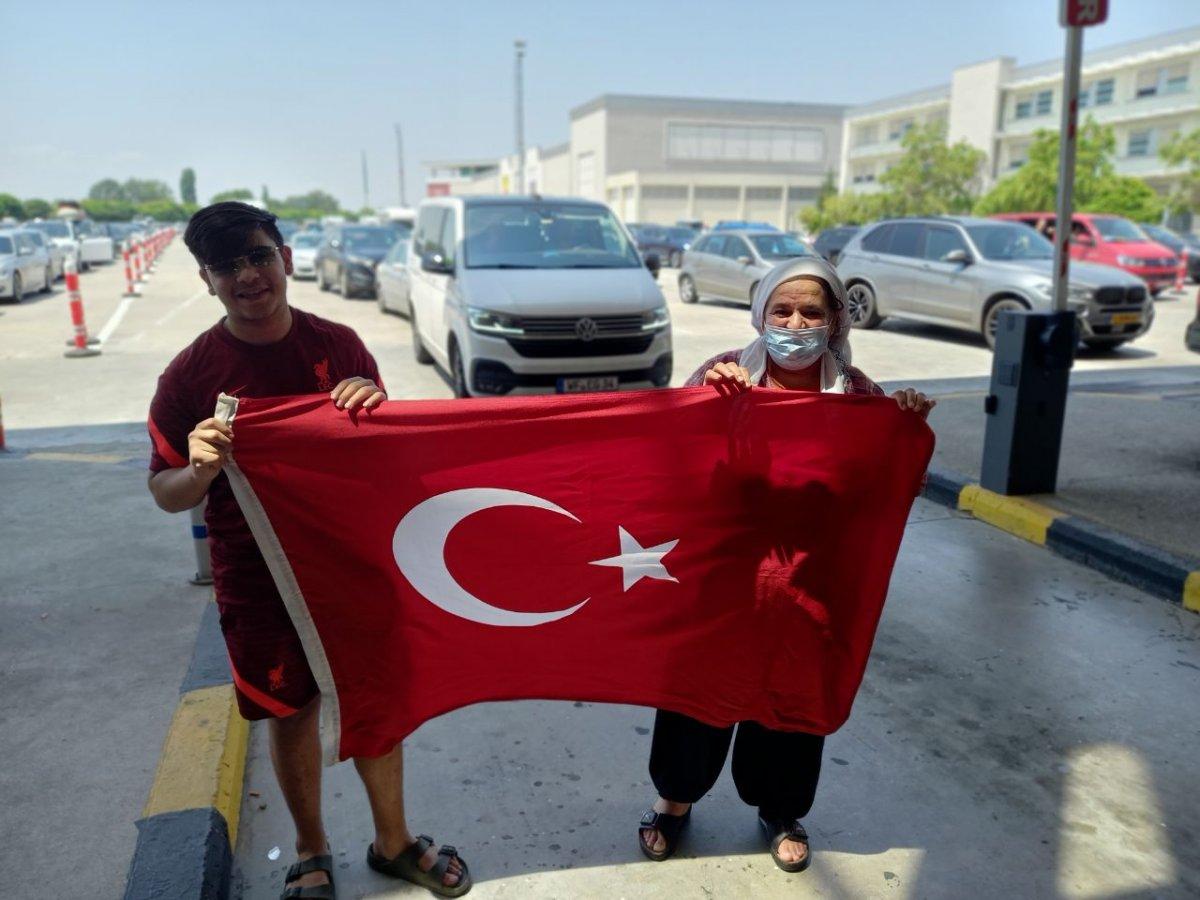 Gurbetçiler memleket yolunda: 713 bin gurbetçi ülkeye giriş yaptı