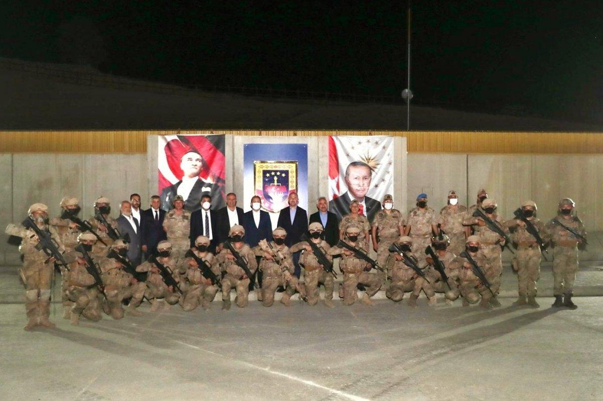 Cumhurbaşkanı Erdoğan Cudi Dağı'ndaki askerlerin bayramını kutladı