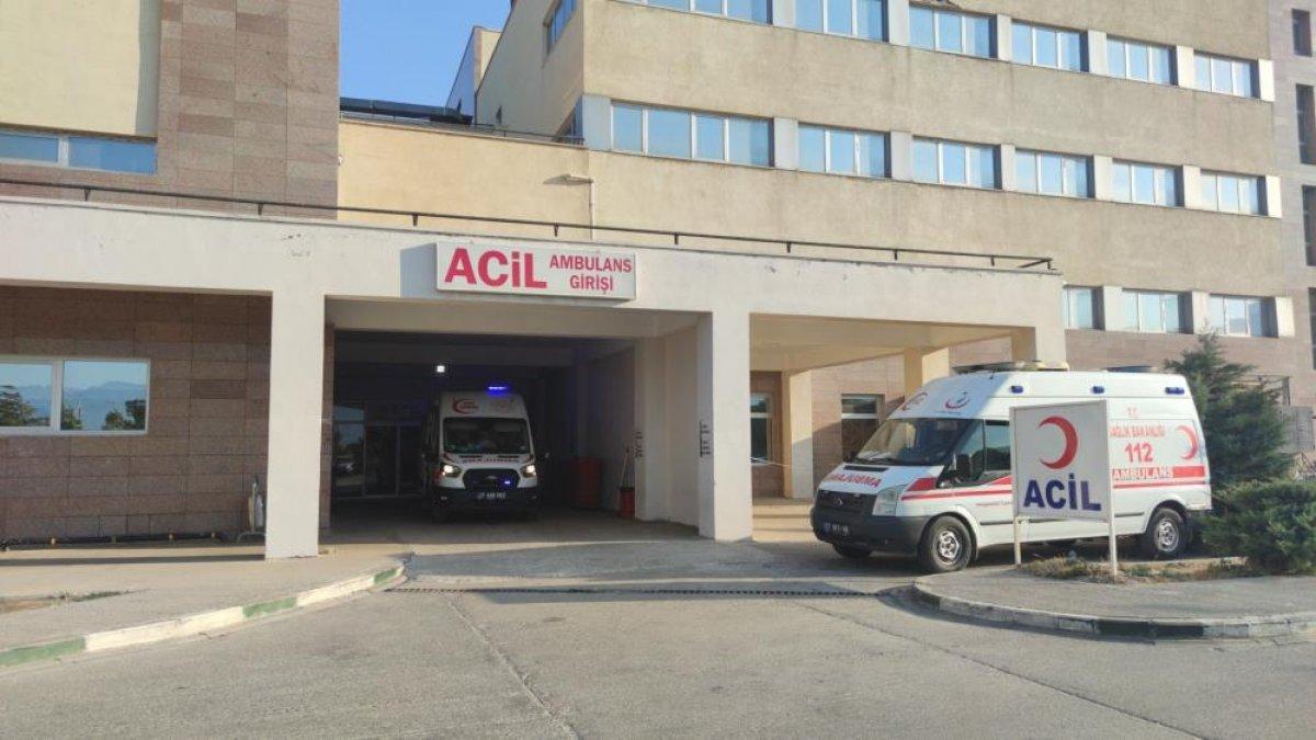 Gaziantep'te araçların çarpışması sonucu 2 kişi yaralandı