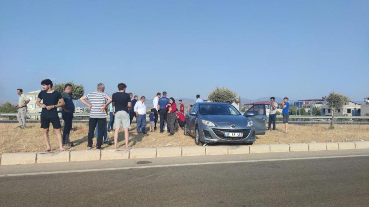 Gaziantep'te araçların çarpışması sonucu 2 kişi yaralandı