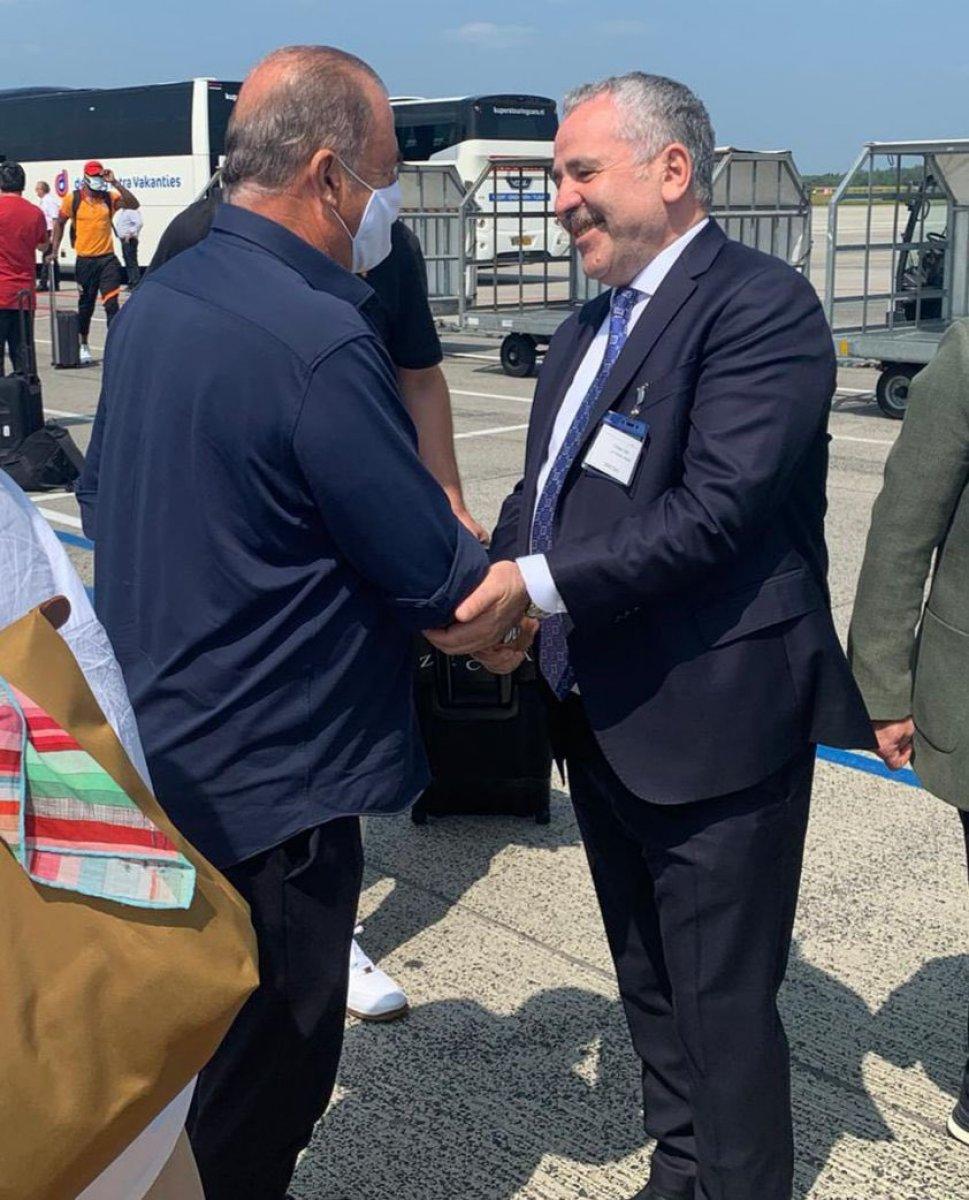 PSV, Galatasaray'ın paylaşımına cevap verdi