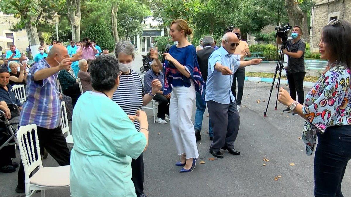 Darülaceze'de Kurban Bayramı ziyaretleri