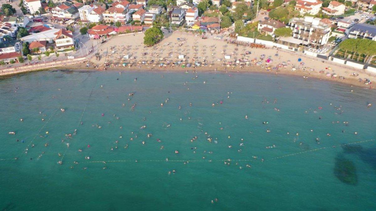 Kandıra sahillerinde bayram yoğunluğu