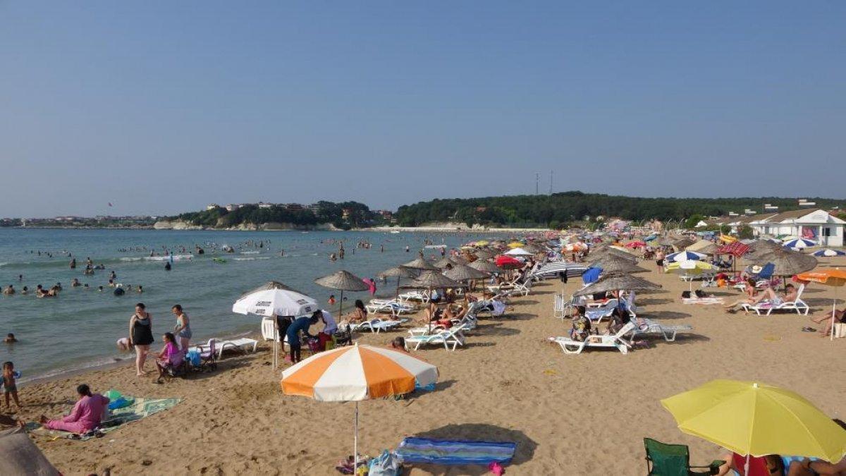Kandıra sahillerinde bayram yoğunluğu