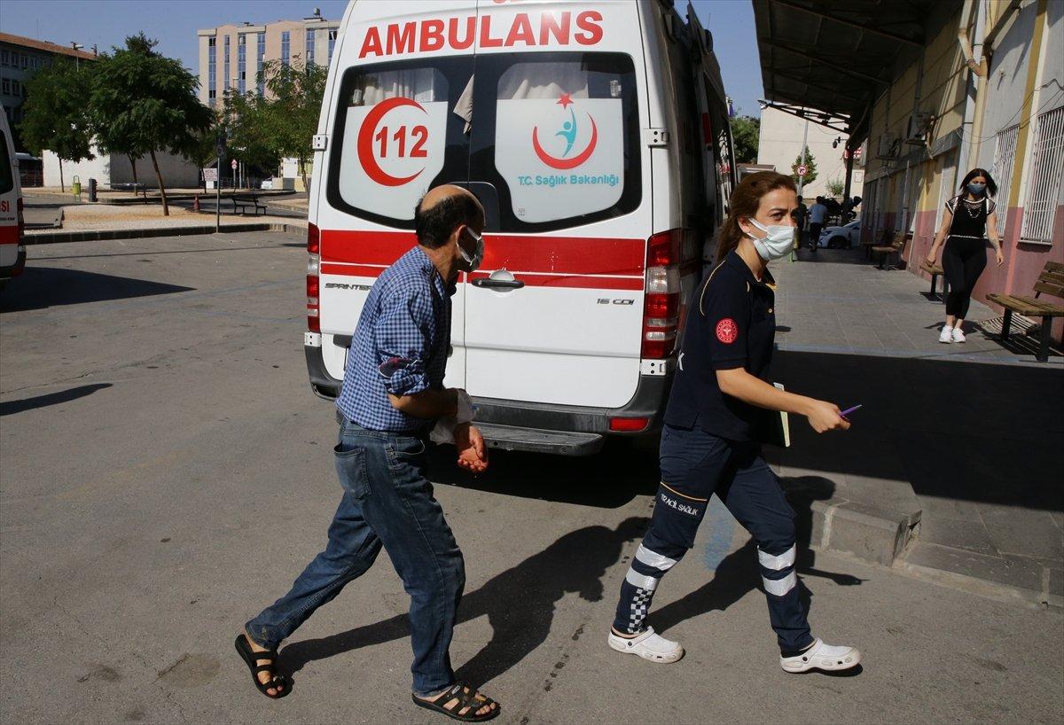 Acemi kasaplar, soluğu hastanede aldı