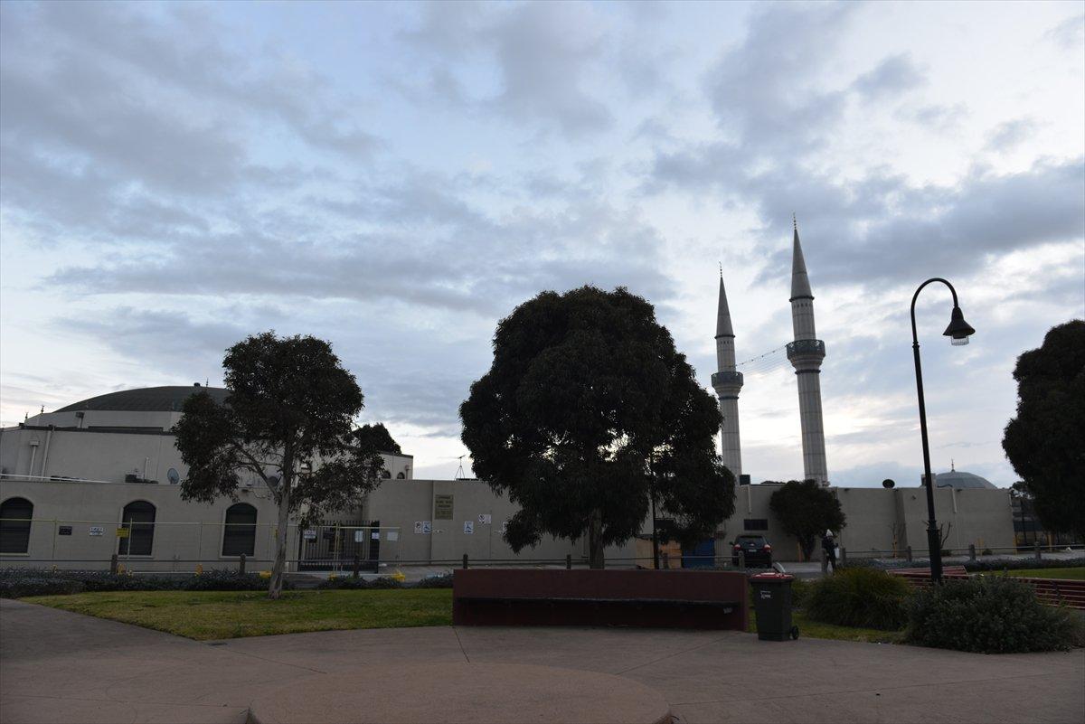 Avustralya'nın bazı illerinde tedbirlerden dolayı bayram namazı kılınamadı