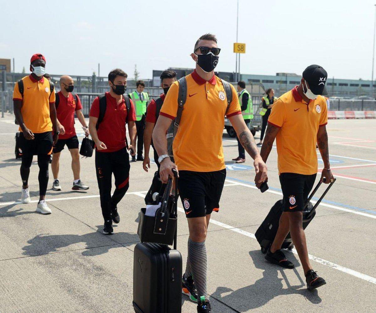 PSV, Galatasaray'ın paylaşımına cevap verdi