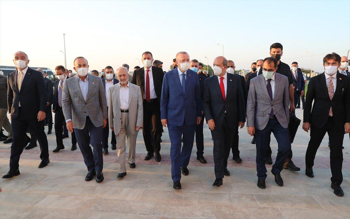 Cumhurbaşkanı Erdoğan, Kurban Bayramı namazını KKTC'de kıldı