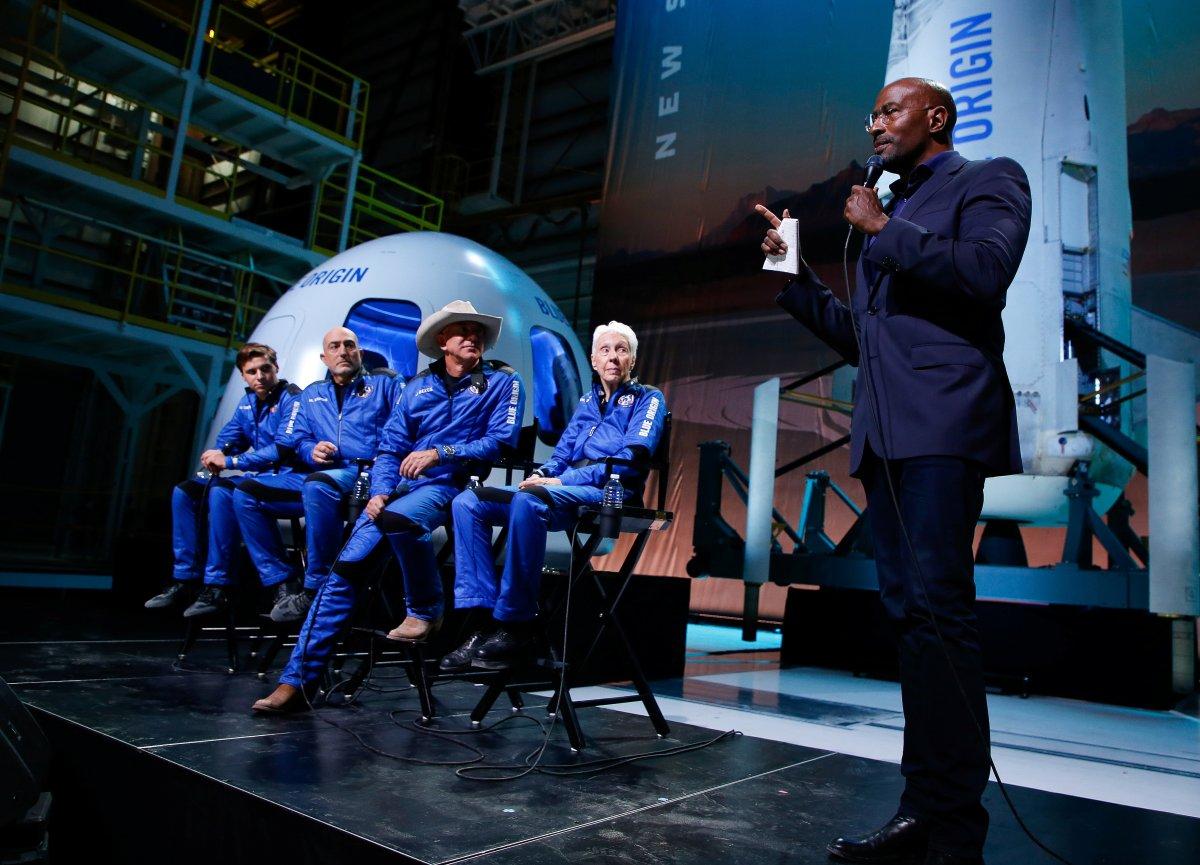 Blue Origin, uzay uçuşları için 100 milyon dolar değerinde bilet sattı