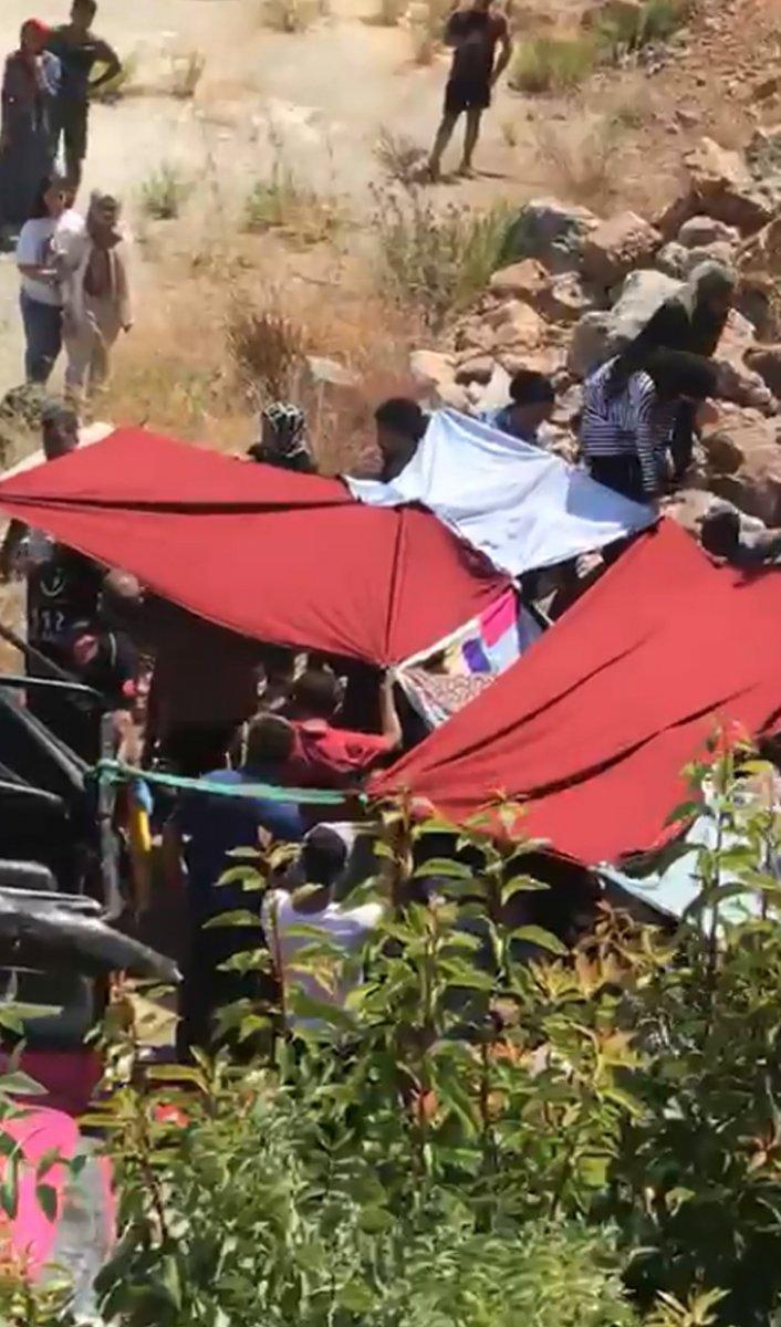 Antalya'da safari aracı şarampole yuvarlandı