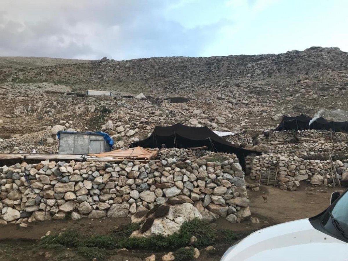 Adıyaman'da aşı timleri 2 bin 300 rakımlı yaylaya çıktı