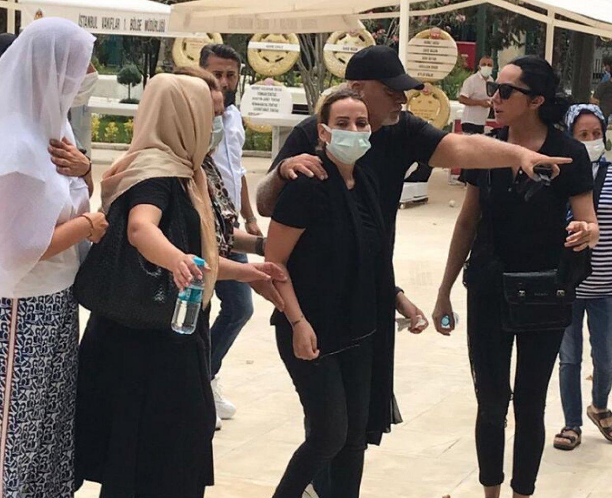 Alişan'ın kardeşi Selçuk Tektaş son yolculuğuna uğurlandı