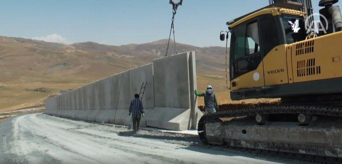 Van-İran sınırına beton duvar