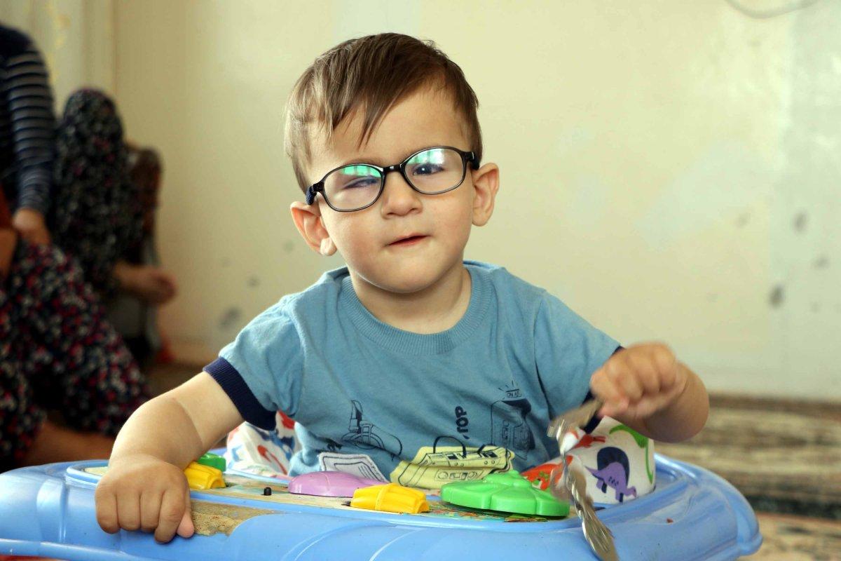 Gaziantep'te ameliyat parası dolandırılan Miraç'ın gözleri açıldı