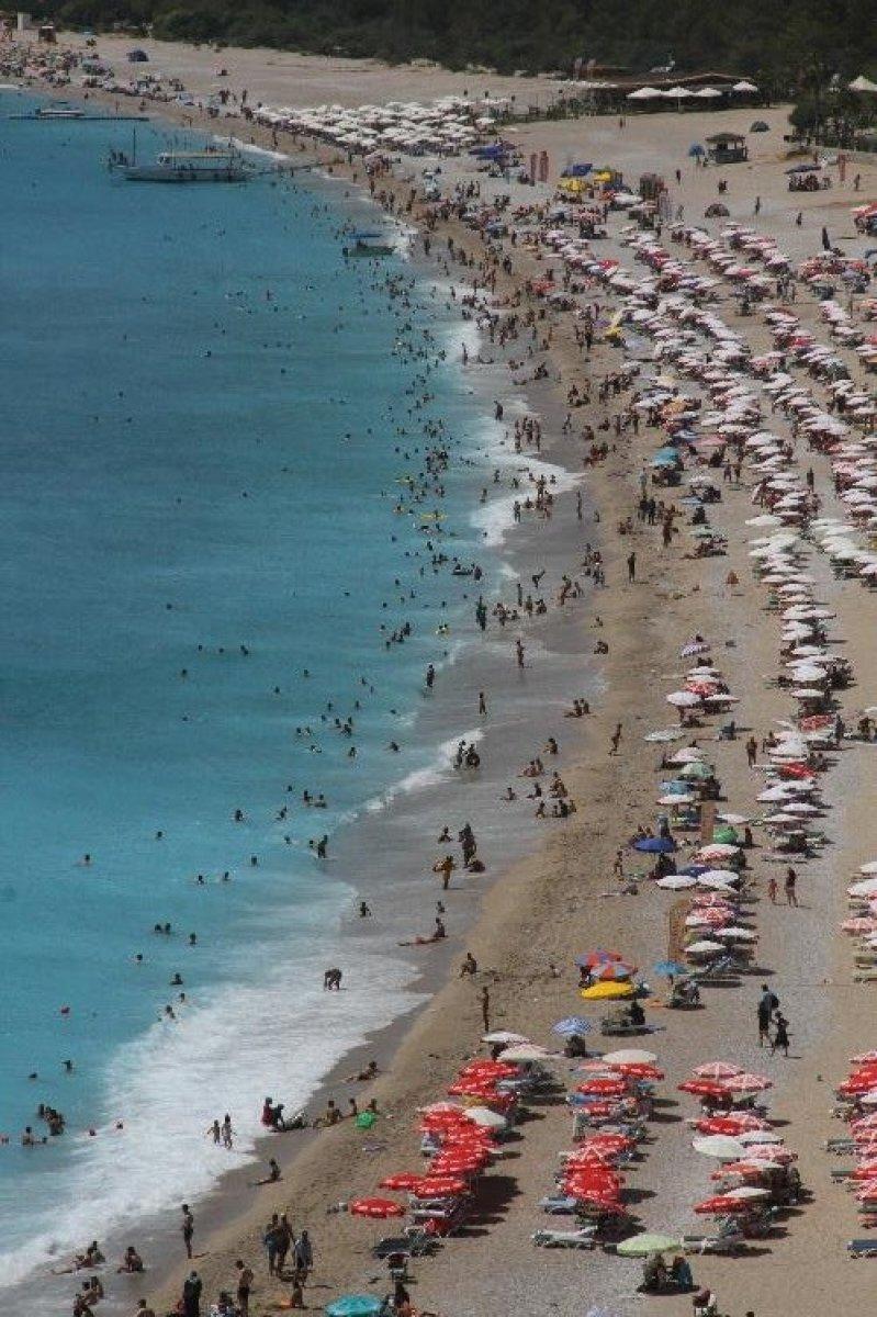 Tatil beldelerinin CHP'li başkanları yoğunluktan şikayetçi