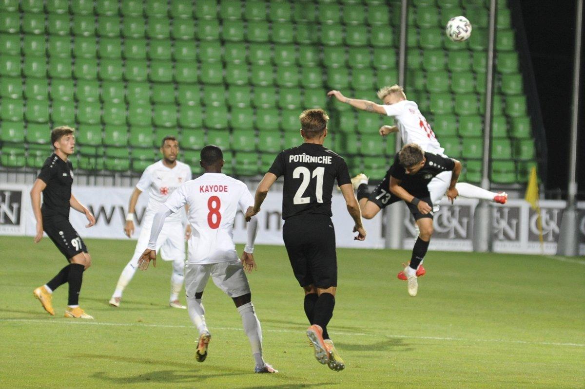 Sivasspor tur kapısını araladı