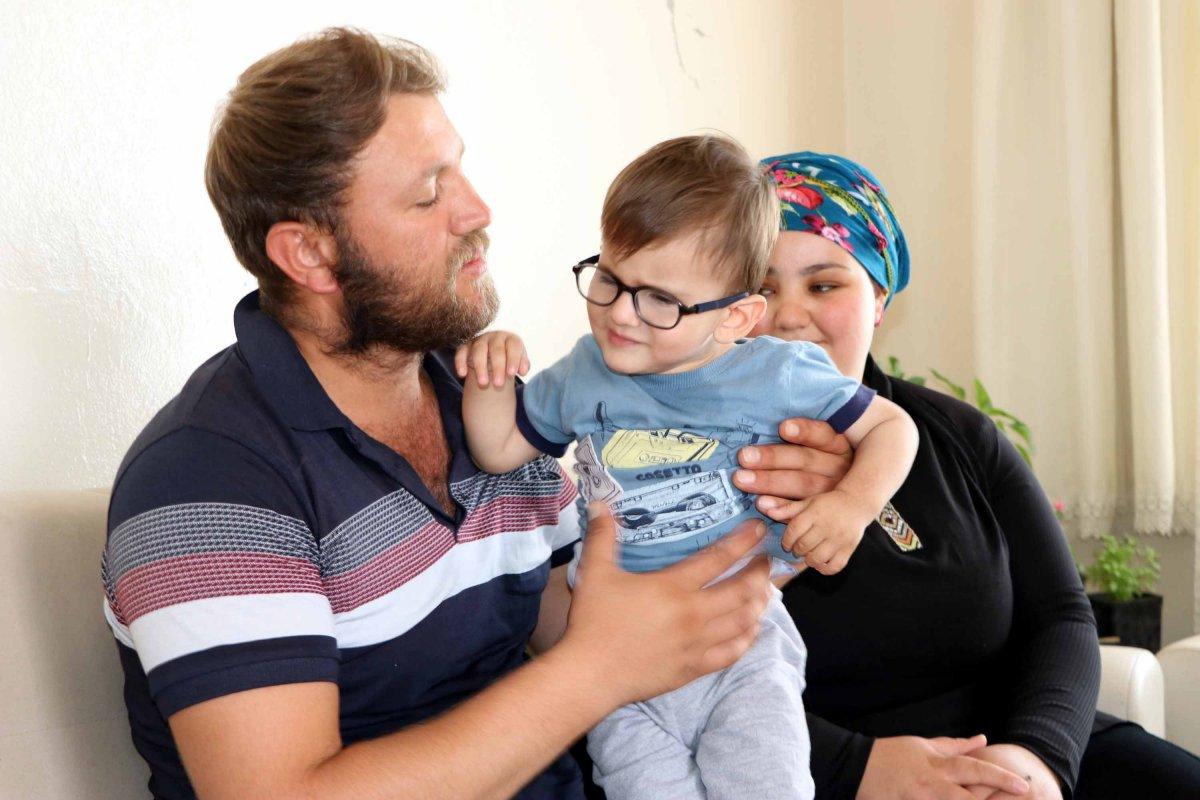 Gaziantep'te ameliyat parası dolandırılan Miraç'ın gözleri açıldı