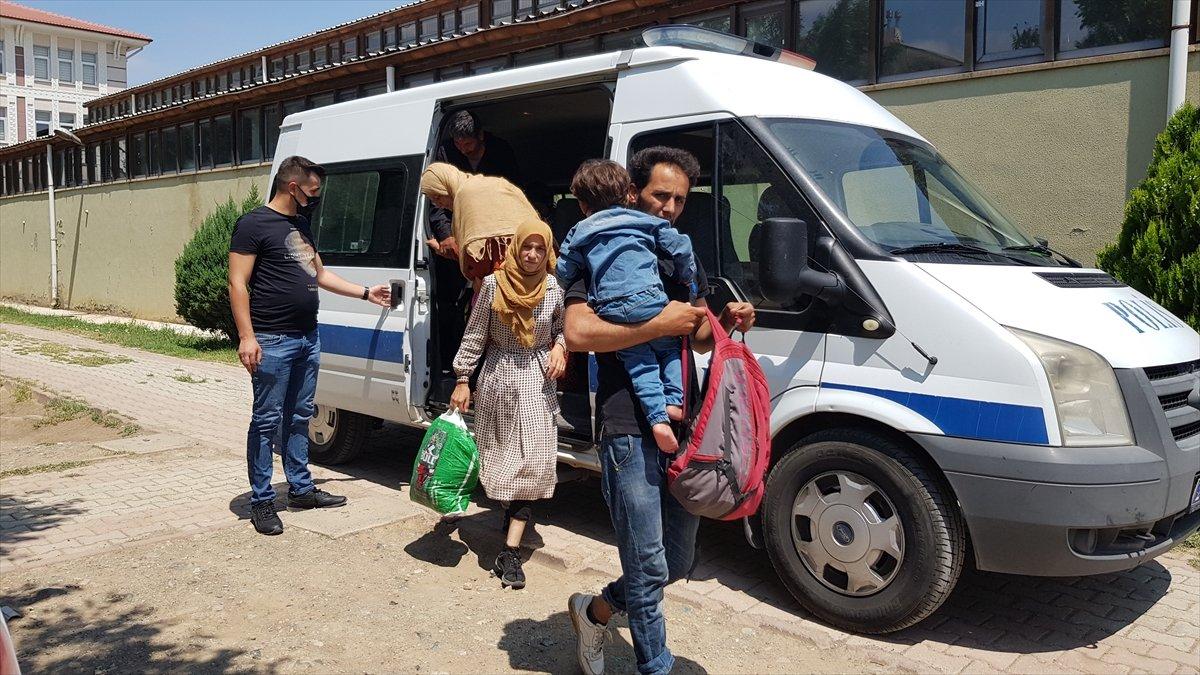 Erzincan'da 27 kaçak göçmen yakalandı