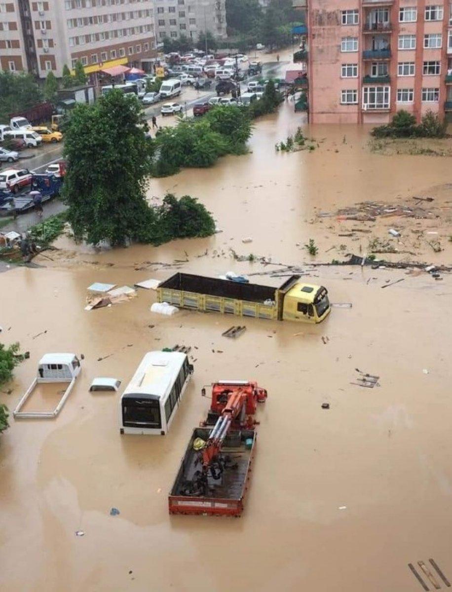 Arhavi'de yaklaşık 450 kişi tahliye edildi