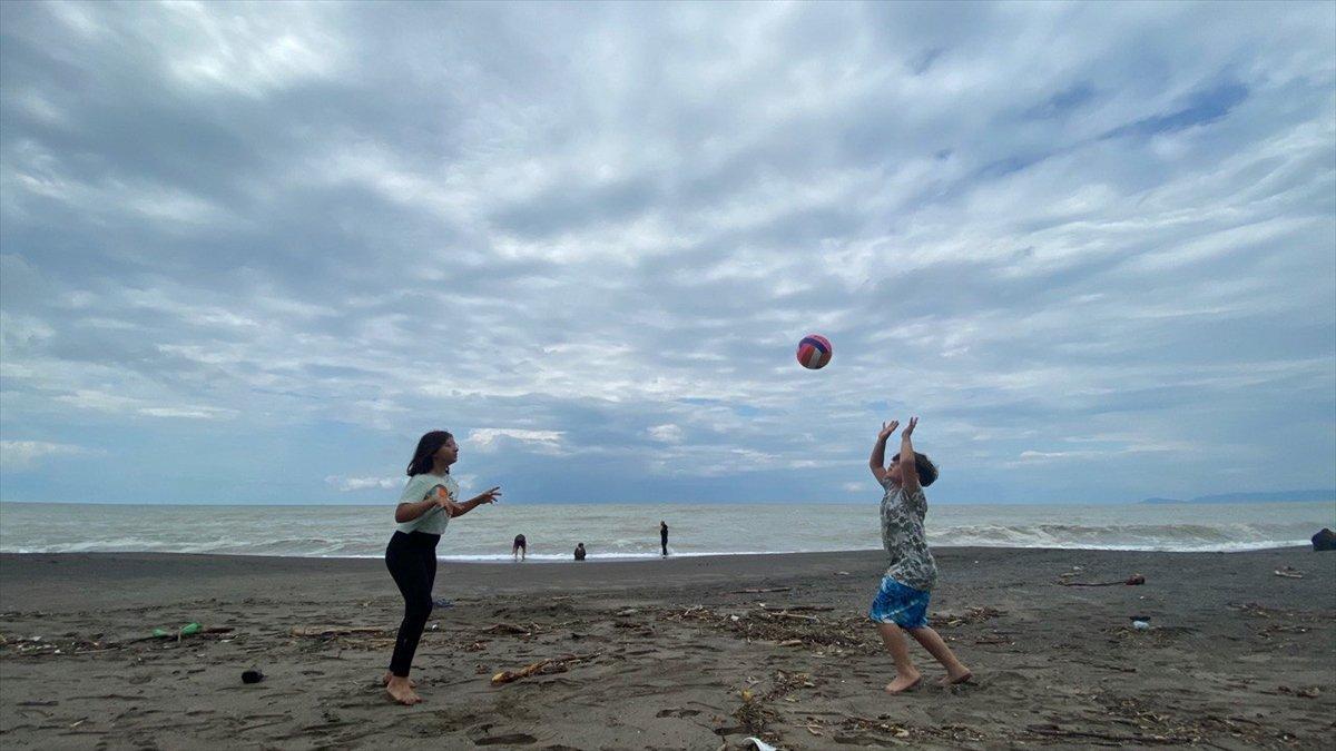 Bartın ve Düzce'de denize girişlere izin verilmiyor