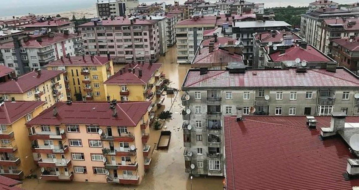 Cumhurbaşkanı Erdoğan, sel bölgesine gitti