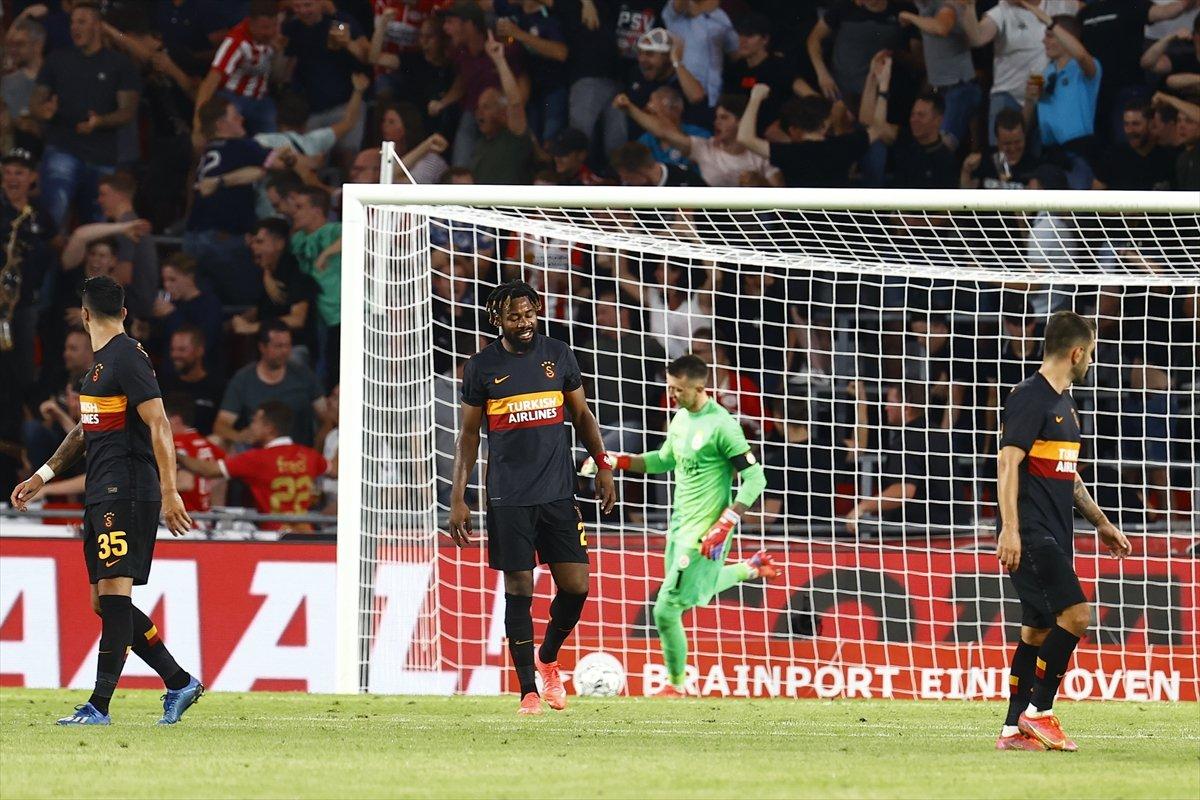 Muslera, 35 yaş üstü en çok maaş alan ikinci kaleci