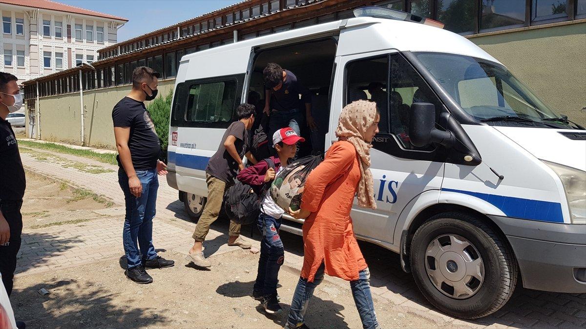 Erzincan'da 27 kaçak göçmen yakalandı