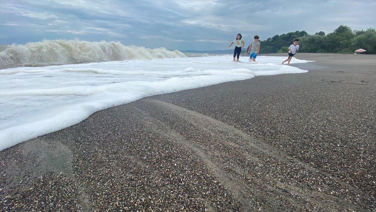 Bartın ve Düzce'de denize girişlere izin verilmiyor