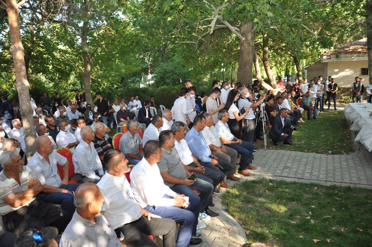 Mahir Ünal’dan ‘fondaş’ medya açıklaması: Türkiye’nin özgüvenine saldırıyorlar