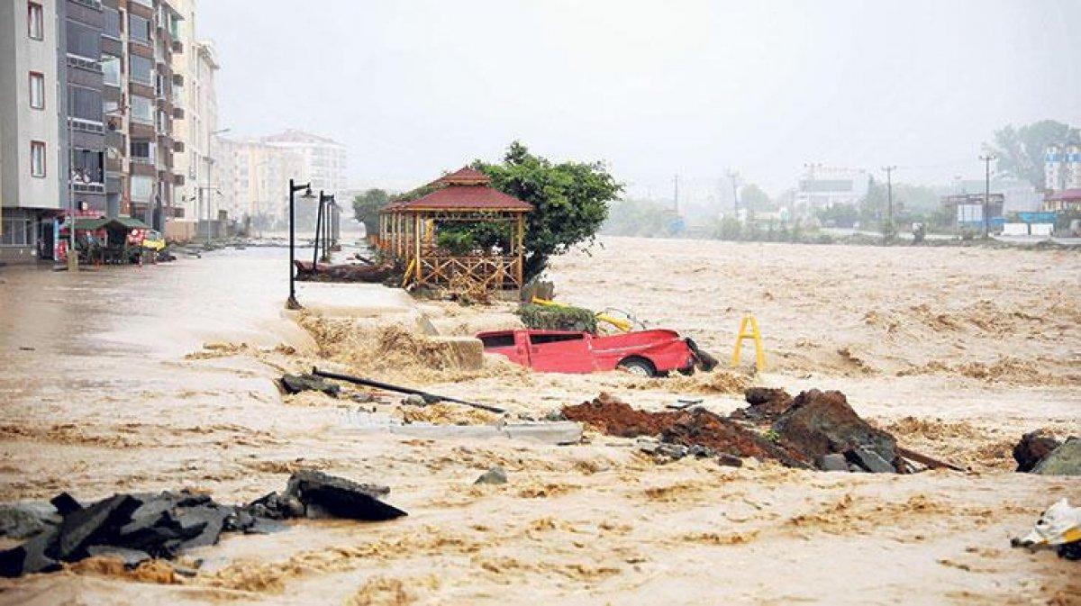 Cumhurbaşkanı Erdoğan, sel bölgesine gitti