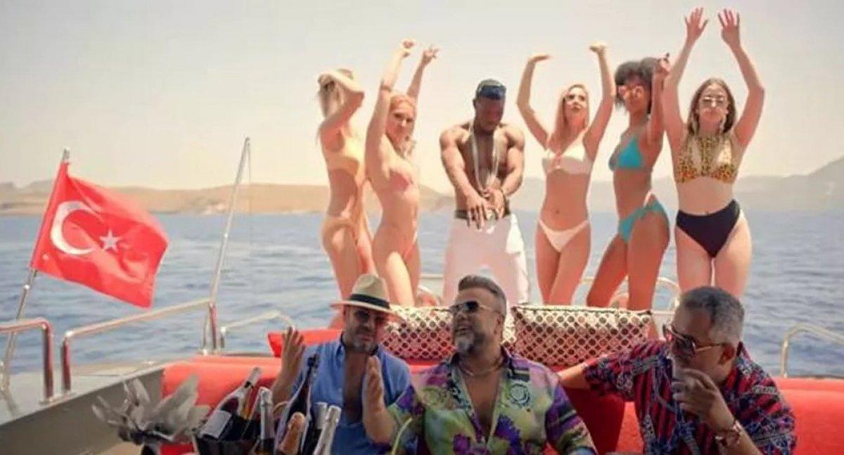 Bülent Serttaş'ın klibine şikayet yağdı