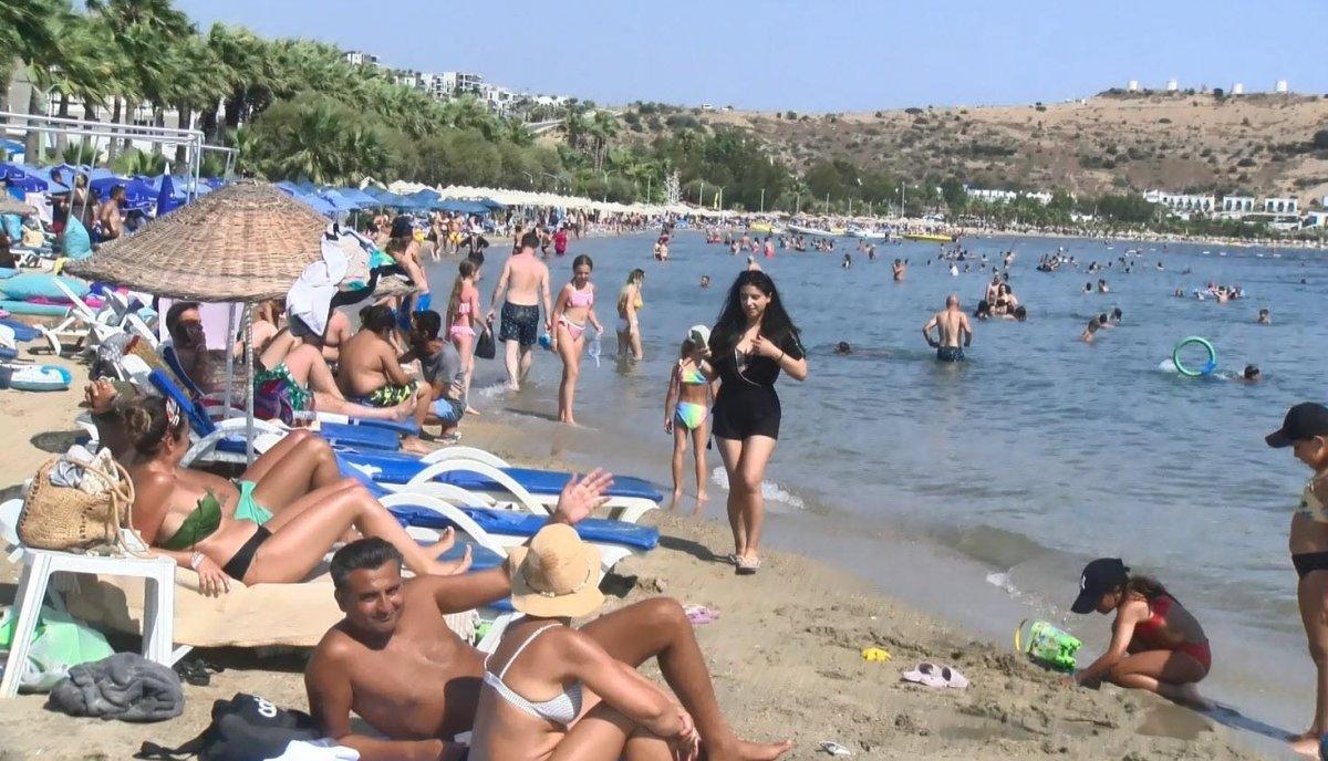 Bodrum’dan 1 günde 70 bin araç çıkış yaptı
