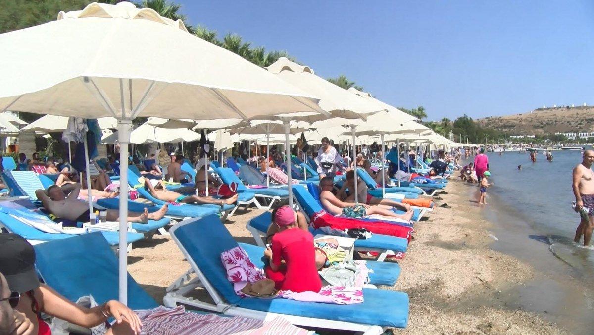 Bodrum’dan 1 günde 70 bin araç çıkış yaptı