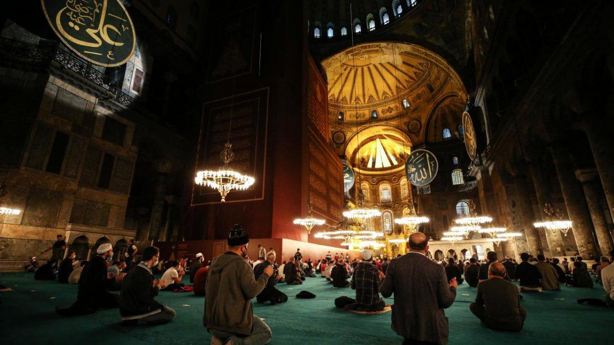 Ayasofya Camii: Tarihi günün 1'inci yılı