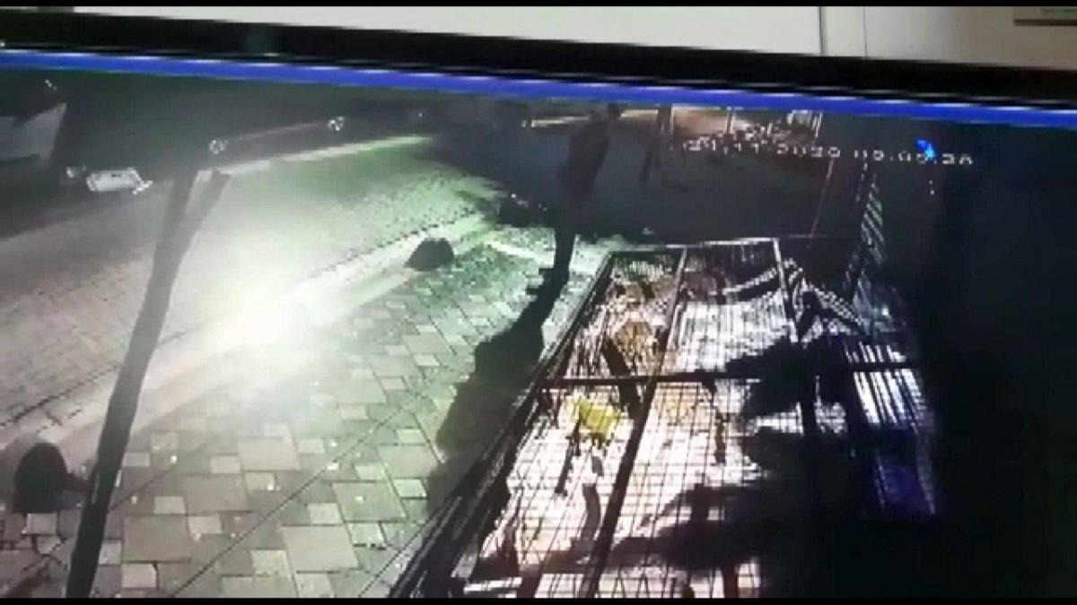 Zeytinburnu'nda eski komşusunun evini kurşunladı