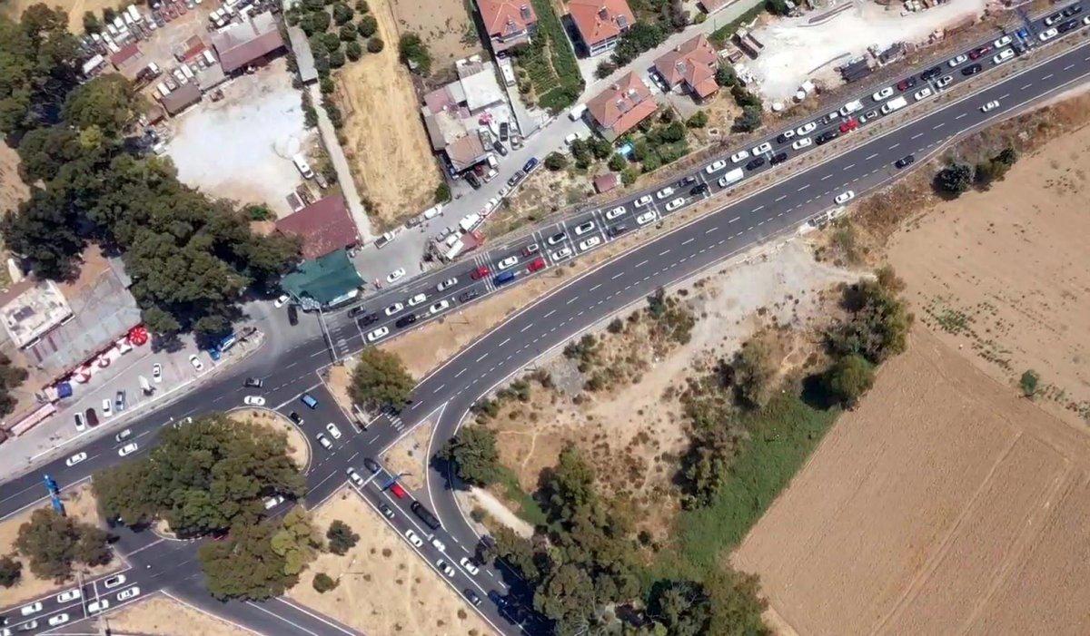 Antalya-Muğla karayolunda 15 kilometre araç kuyruğu