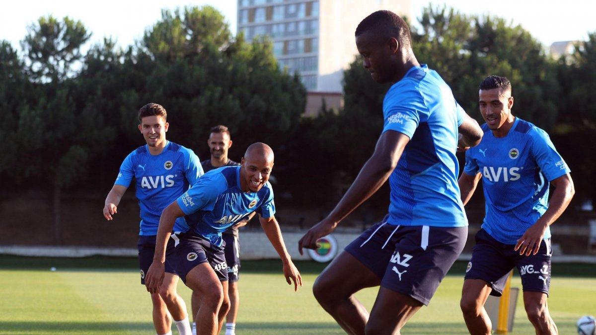 Pereira, Nabil Dirar'ı deneyecek