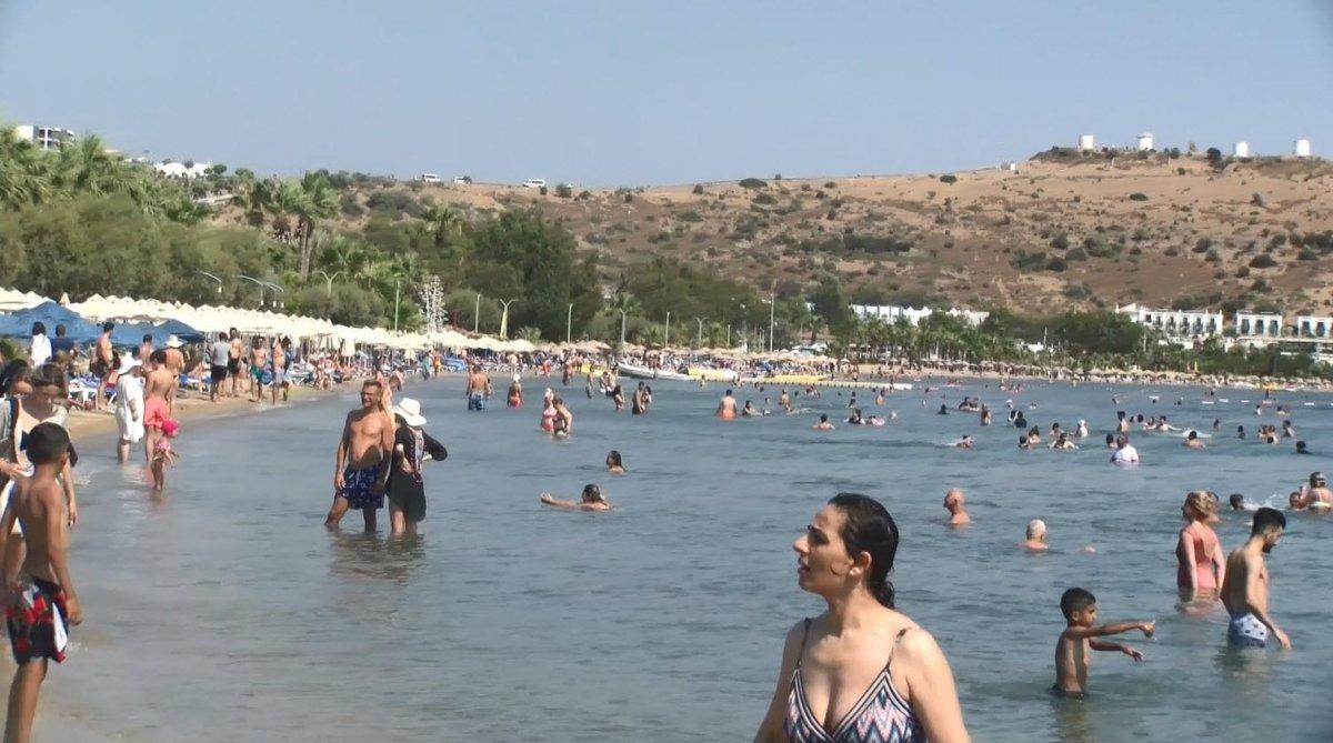 Bodrum’dan 1 günde 70 bin araç çıkış yaptı