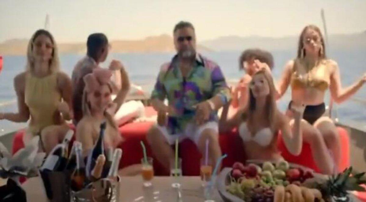 Bülent Serttaş'ın klibine şikayet yağdı