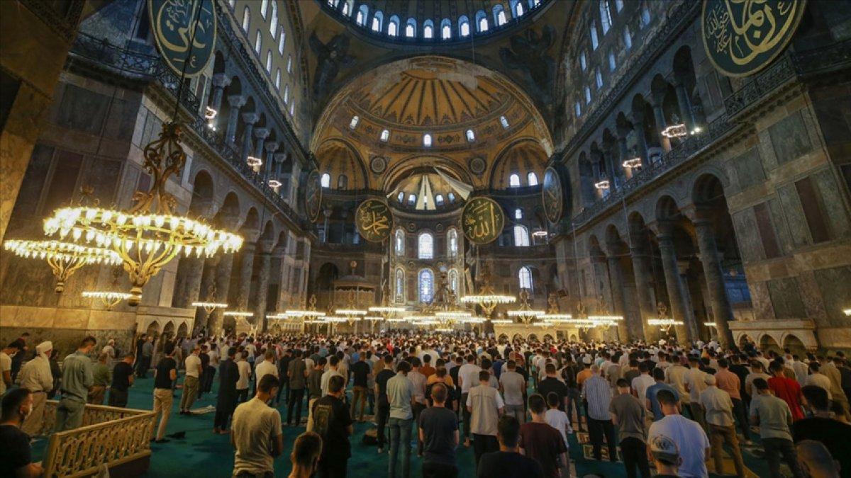 Ayasofya Camii: Tarihi günün 1'inci yılı