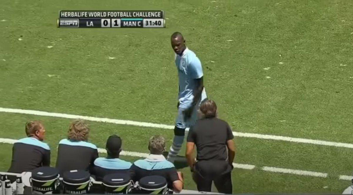 Joshua Zirkzee'nin kaçırdığı akılalmaz pozisyon