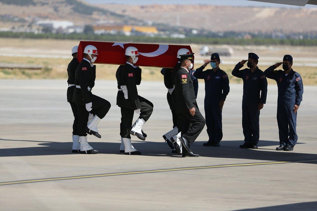 Fırat Kalkanı şehitleri son yolculuğuna uğurlandı